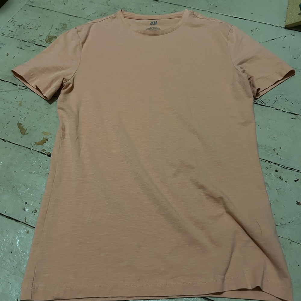 H&M Men's Light Coral/Peach Short Sleeve Tee